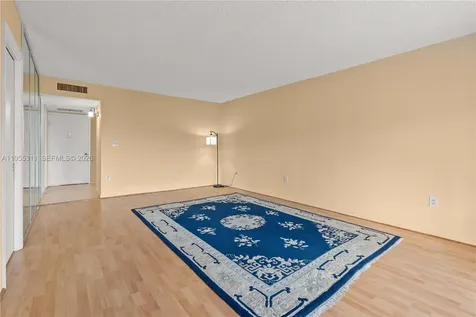 2930 Point East Drive Aventura FL 33160
