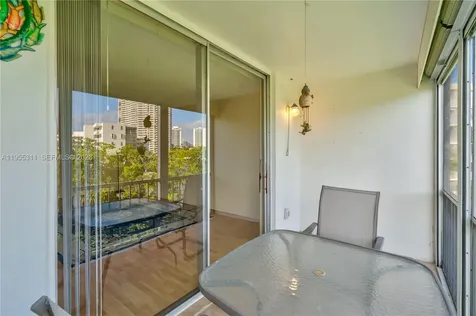 2930 Point East Drive Aventura FL 33160