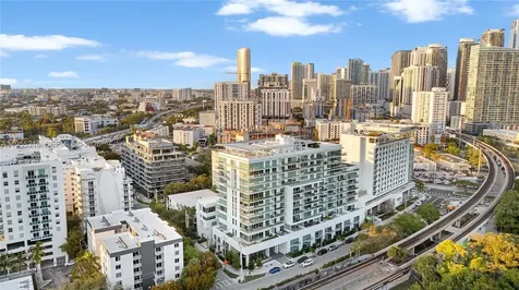 1600 SW 1st Avenue Miami FL 33129