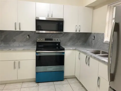 2450 NE 188 Street Miami FL 33180
