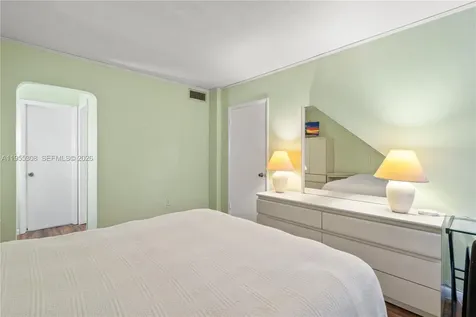 2861 Leonard Drive Aventura FL 33160