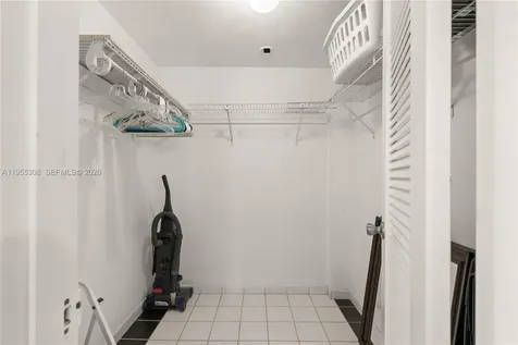 2861 Leonard Drive Aventura FL 33160