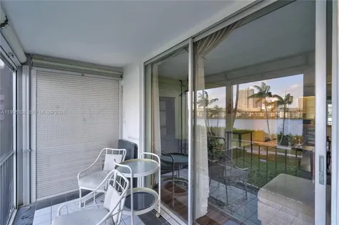 2861 Leonard Drive Aventura FL 33160