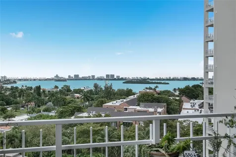 1000 Quayside Terrace Miami FL 33138
