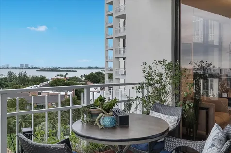 1000 Quayside Terrace Miami FL 33138