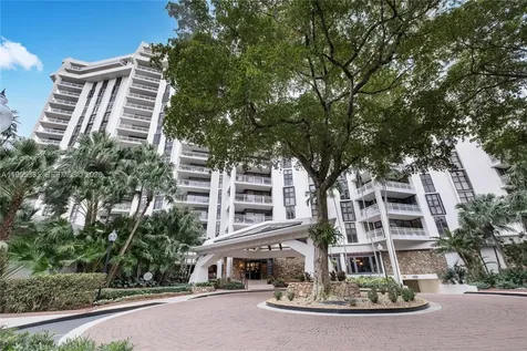 1000 Quayside Terrace Miami FL 33138