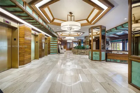 1000 Quayside Terrace Miami FL 33138