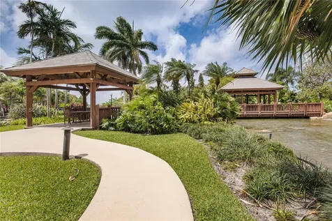 1000 Quayside Terrace Miami FL 33138