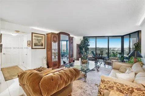 1000 Quayside Terrace Miami FL 33138
