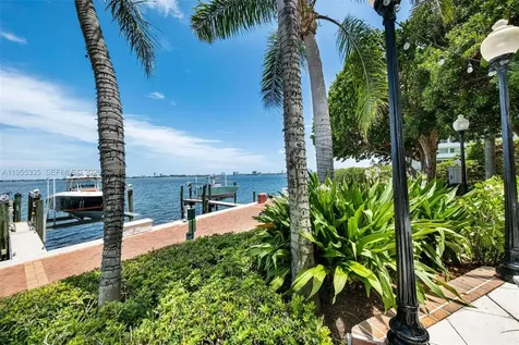 1000 Quayside Terrace Miami FL 33138