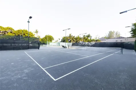 1000 Quayside Terrace Miami FL 33138