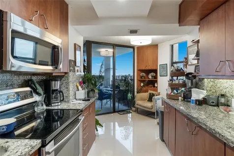1000 Quayside Terrace Miami FL 33138