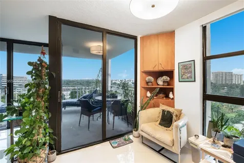 1000 Quayside Terrace Miami FL 33138