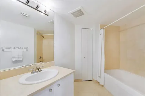 19900 E Country Club Drive Aventura FL 33180