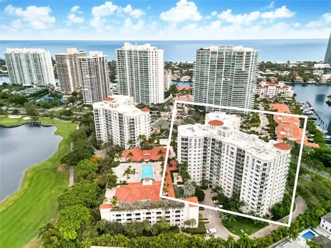 19900 E Country Club Drive Aventura FL 33180