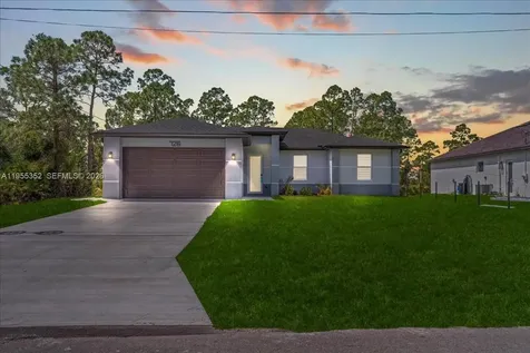 726 Giorgio Avenue S Lehigh Acres FL 33974