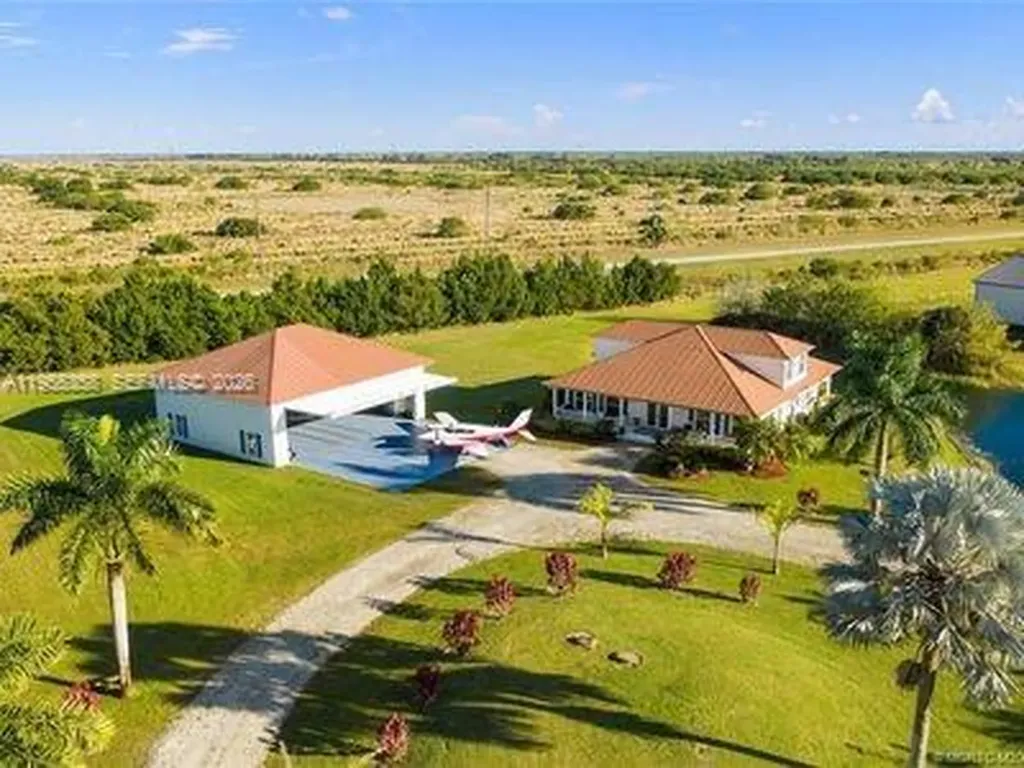 12350 Cessna Terrace Port St. Lucie FL 34987