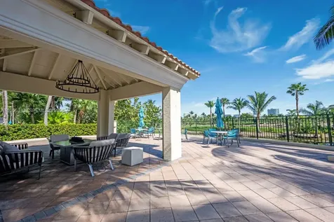 19501 W Country Club Drive Aventura FL 33180