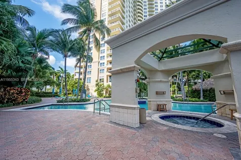 19501 W Country Club Drive Aventura FL 33180