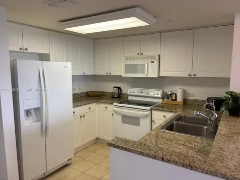 19501 W Country Club Drive Aventura FL 33180