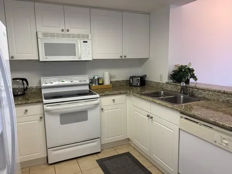 19501 W Country Club Drive Aventura FL 33180