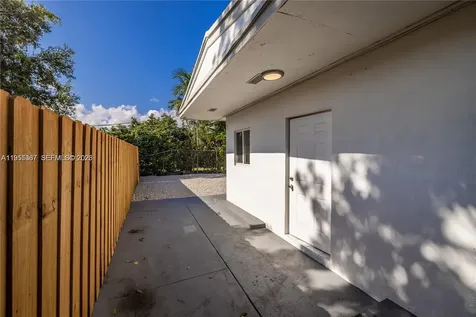 2729 SW 18th Street Miami FL 33145