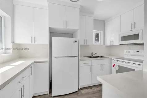 2729 SW 18th Street Miami FL 33145
