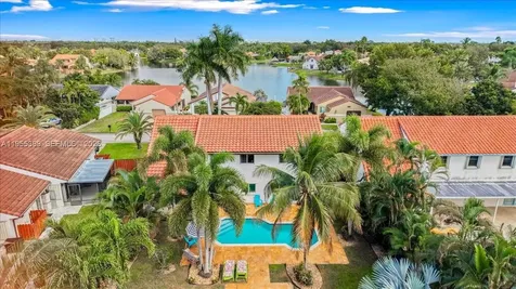 2560 Bass Way Cooper City FL 33026