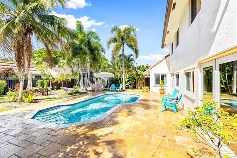 2560 Bass Way Cooper City FL 33026