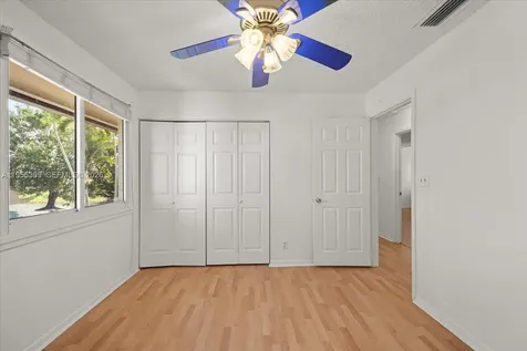 2560 Bass Way Cooper City FL 33026