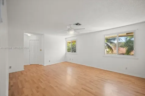 2560 Bass Way Cooper City FL 33026