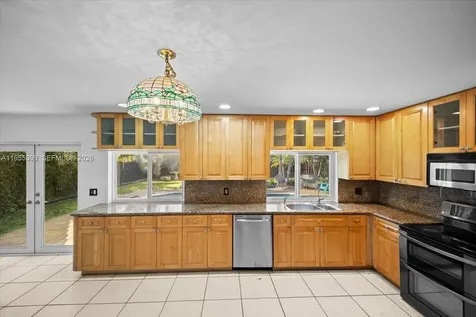 2560 Bass Way Cooper City FL 33026