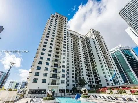 999 SW 1st Avenue Miami FL 33130