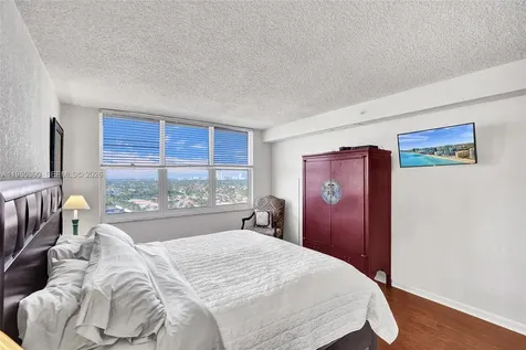 2501 S Ocean Drive Hollywood FL 33019