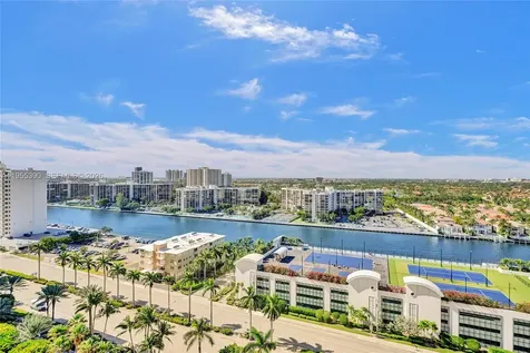 2501 S Ocean Drive Hollywood FL 33019