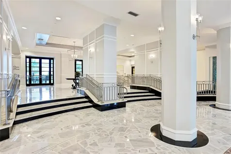 2501 S Ocean Drive Hollywood FL 33019