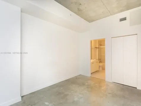 151 SE 1st Street Miami FL 33131