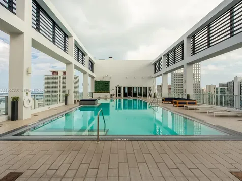 151 SE 1st Street Miami FL 33131