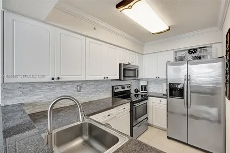 2501 S Ocean Drive Hollywood FL 33019