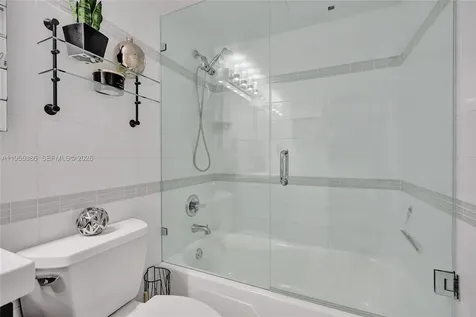 2501 S Ocean Drive Hollywood FL 33019