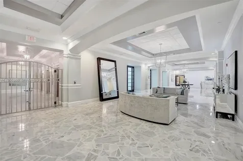 2501 S Ocean Drive Hollywood FL 33019