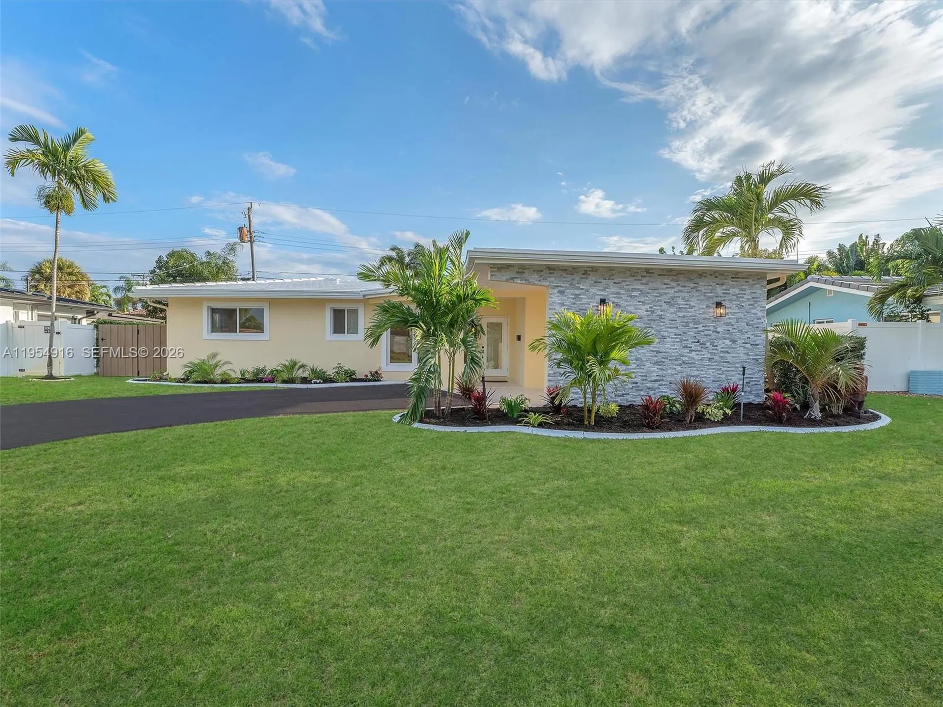 2144 NE 61st Court Fort Lauderdale FL 33308