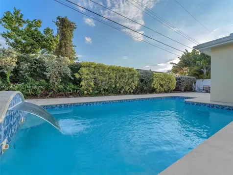 2144 NE 61st Court Fort Lauderdale FL 33308