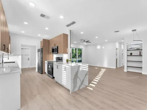 2144 NE 61st Court Fort Lauderdale FL 33308