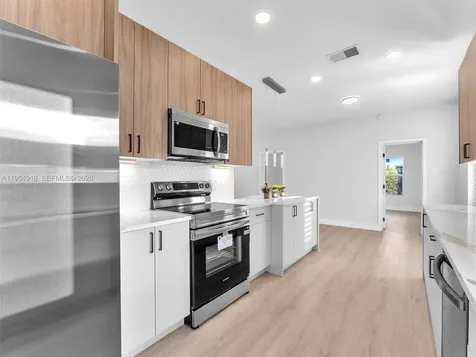 2144 NE 61st Court Fort Lauderdale FL 33308