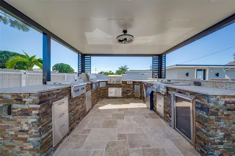 11800 SW 35th Street Miami FL 33175