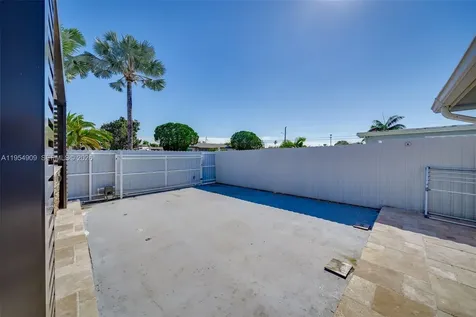 11800 SW 35th Street Miami FL 33175