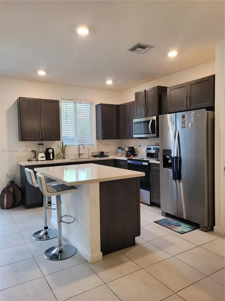 1015 SE 24th Terrace Homestead FL 33035