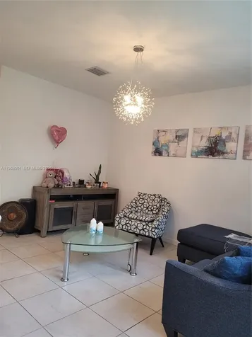 1015 SE 24th Terrace Homestead FL 33035
