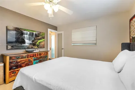 8761 Ridgeland Drive Cutler Bay FL 33157